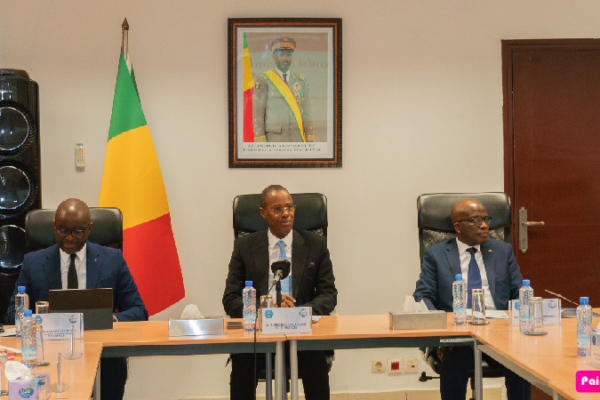 CEREMONIE DE SIGNATURE D’UN ACCORD DE COOPERATION ENTRE LA BANQUE OUEST AFRICAINE DE DEVELOPPEMENT (BOAD) ET LE BUREAU DU VERIFICATEUR GENERAL (BVG)