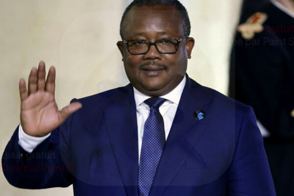 GUINÉE-BISSAU.                                   « Le dernier « Embaloment  » est un peu trop fort de café 